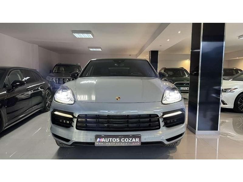 Usado Porsche Cayenne 462 CV (339 kW) 2019 Gris SUV