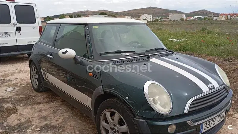 Usado Mini ONE 90 CV (66 kW) 2003 Verde Utilitario