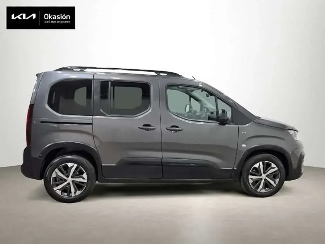 Usado Peugeot Rifter GT 131 CV (96 kW) 2022 Gris Monovolumen