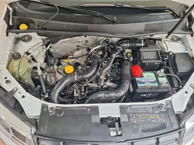 Usado Dacia Logan Ambiance 90 CV (66 kW) 2017 Blanco Berlina