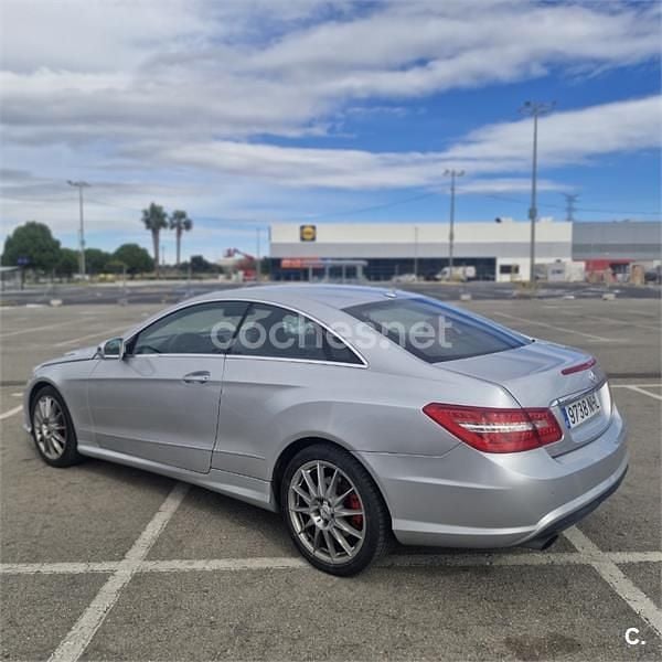 Usado Mercedes E350 Elegance 292 CV (214 kW) 2009 Gris / plata Coupe