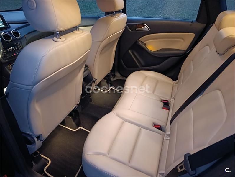 Brugt Mercedes B180 109 HK (80 kW) 2014 Sort MPV