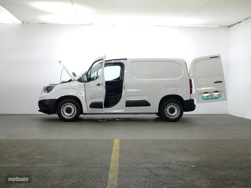 Usado Opel Combo Life Expression 100 CV (73 kW) 2020 Blanco Monovolumen