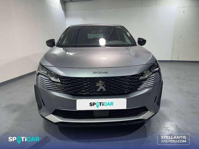Usado Peugeot 3008 Allure 227 CV (166 kW) 2023 Gris SUV