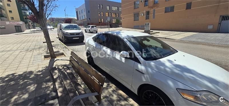 Usado Ford Mondeo Limited 115 CV (84 kW) 2012 Blanco Berlina