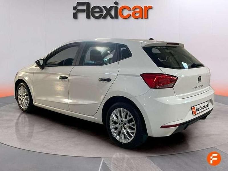 Usado Seat Ibiza Reference 95 CV (69 kW) 2018 Blanco Utilitario