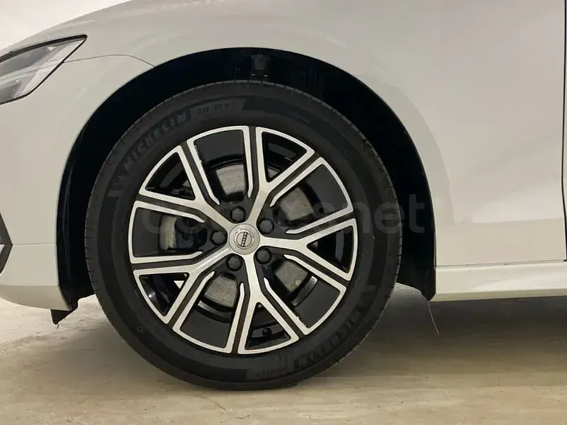 Usado Volvo S60 Core 197 CV (144 kW) 2024 Blanco Berlina