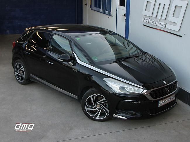 Usado DS Automobiles DS5 Prestige 181 CV (133 kW) 2017 Negro Utilitario
