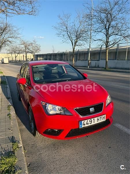 Usado Seat Ibiza I-Tech 85 HP (62 kW) 2014 Vermelho Sedan