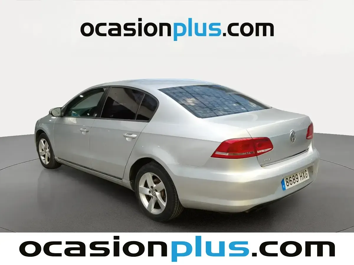 Usado VW Passat Edition 105 CV (77 kW) 2014 Plateado Berlina