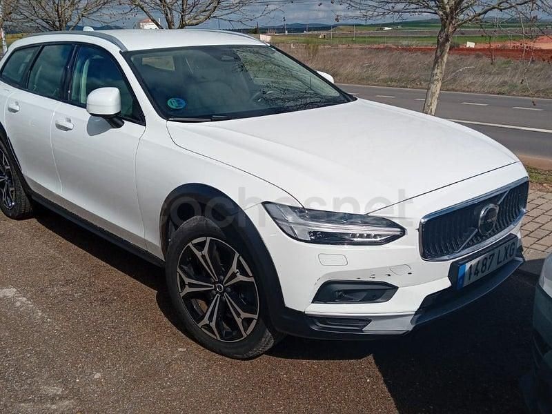 Usado Volvo V90 CC Plus 197 CV (144 kW) 2022 Blanco Familiar