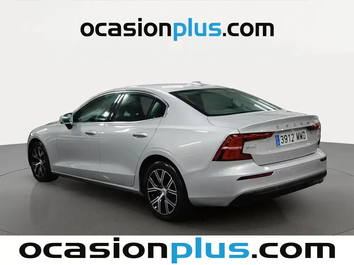 Usado Volvo S60 Core 197 CV (144 kW) 2023 Gris Berlina