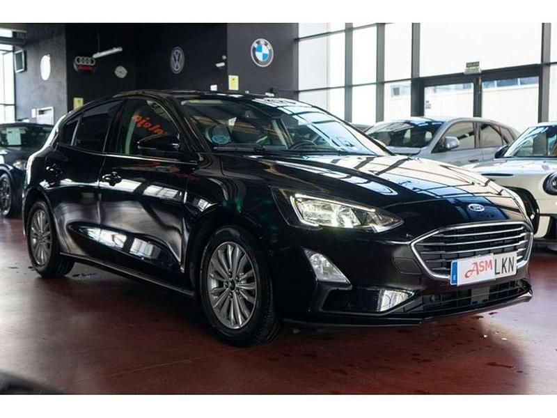 Usado Ford Focus Titanium 150 CV (110 kW) 2020 Negro Utilitario