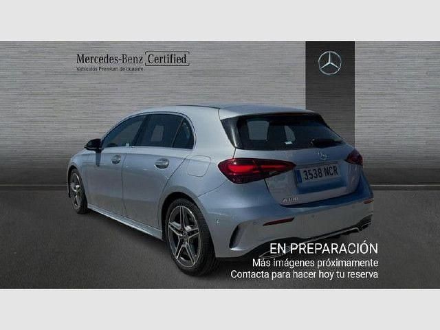 Usado Mercedes A180 136 CV (100 kW) 2026 Plata hightech