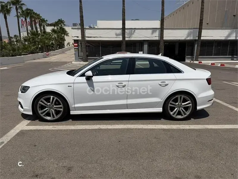 Usado Audi A3 S-Line 110 CV (80 kW) 2015 Blanco Berlina