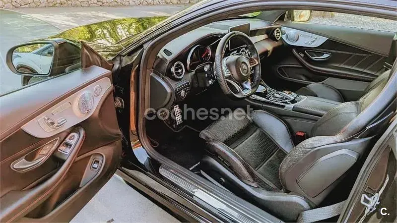 Usado Mercedes C43 AMG 367 CV (269 kW) 2018 Negro Coupe
