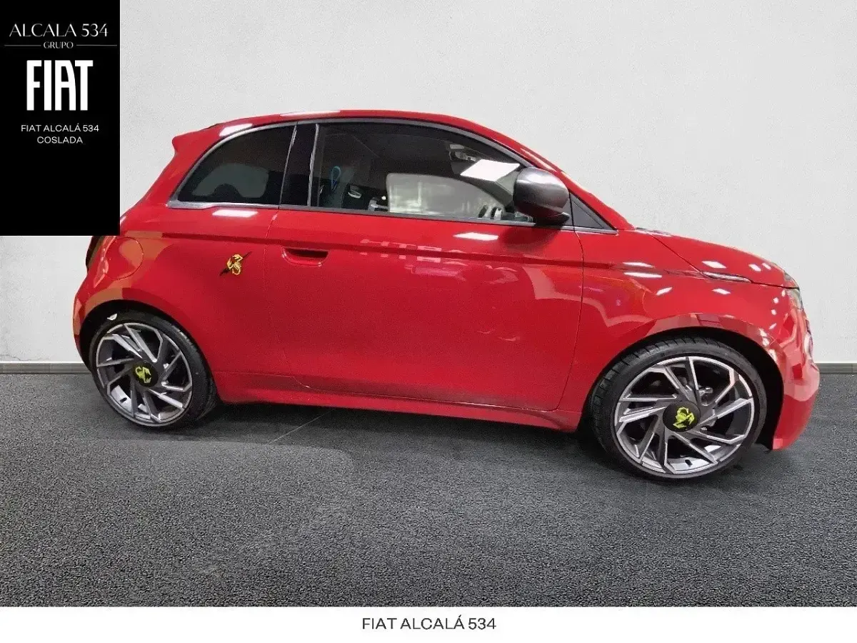 Nuevo Abarth 500 Turismo 114 kW (155 CV) 2026 Rojo Berlina