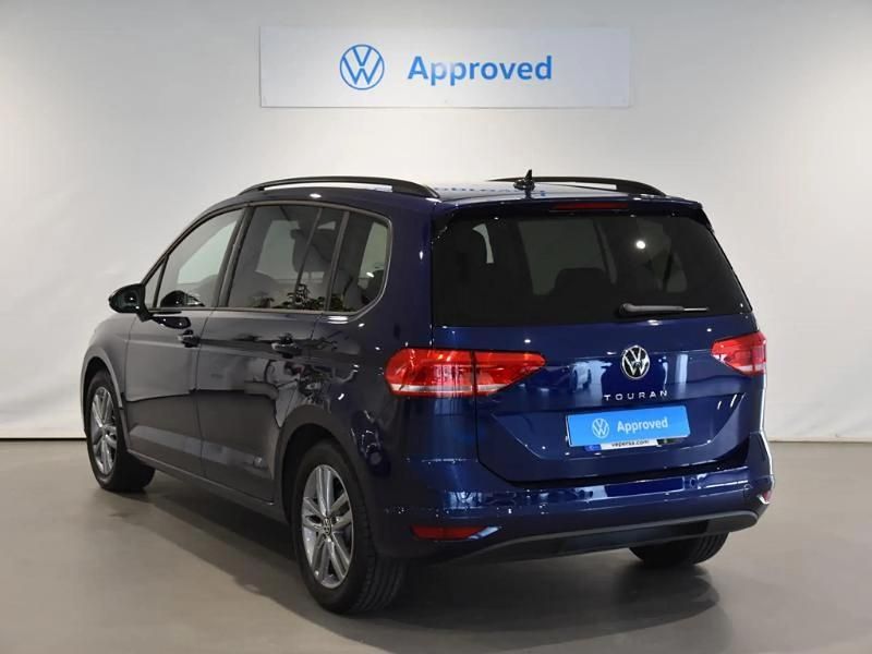 Usado VW Touran 150 CV (110 kW) 2025 Azul Monovolumen