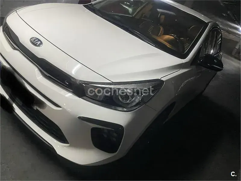 Usado Kia Rio GT-Line 120 CV (88 kW) 2020 Blanco Berlina