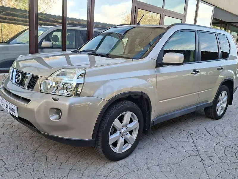 Usado Nissan X-Trail SE 150 CV (110 kW) 2009 Gris / plata SUV