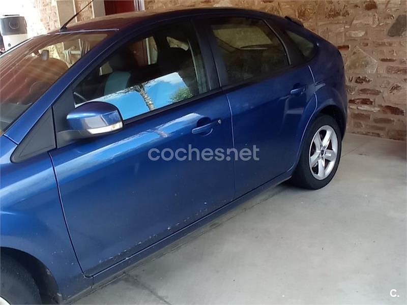 Azul Usado 2009 Ford Focus Trend Berlina | 6000 € (Caro) - Imagen 1/4