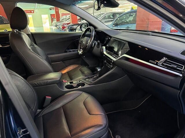 Usado Kia Niro 141 CV (103 kW) 2020 Negro SUV