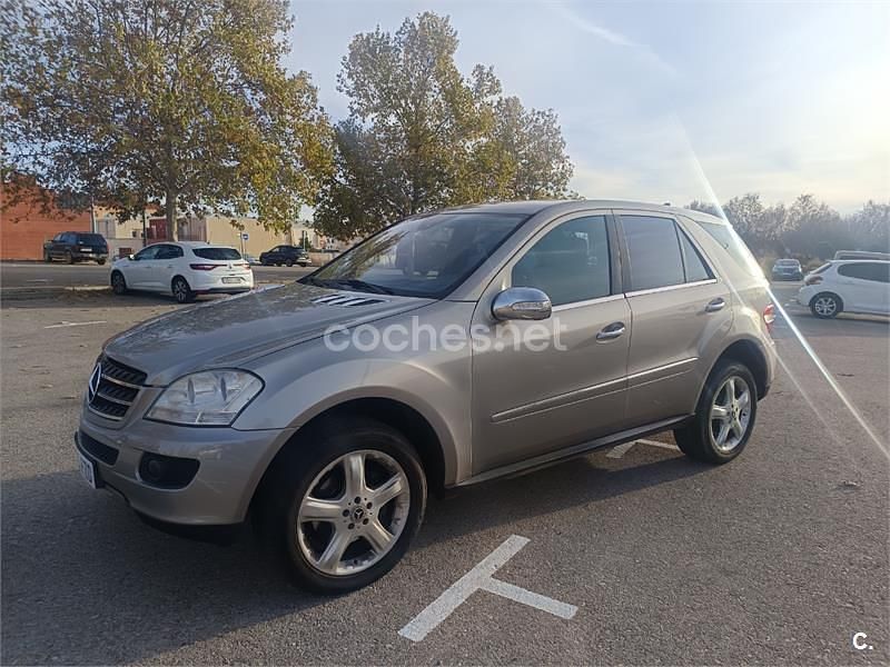 Usado Mercedes ML280 190 CV (139 kW) 2008 Beige SUV