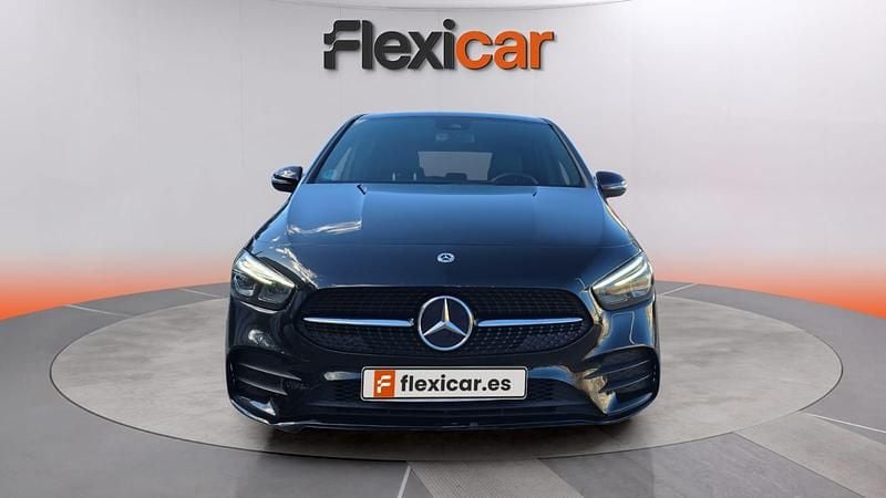 Usado Mercedes B200 150 CV (110 kW) 2022 Negro Monovolumen