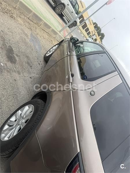 Usado Land Rover Discovery Sport HSE 150 CV (110 kW) 2016 Gris / plata SUV