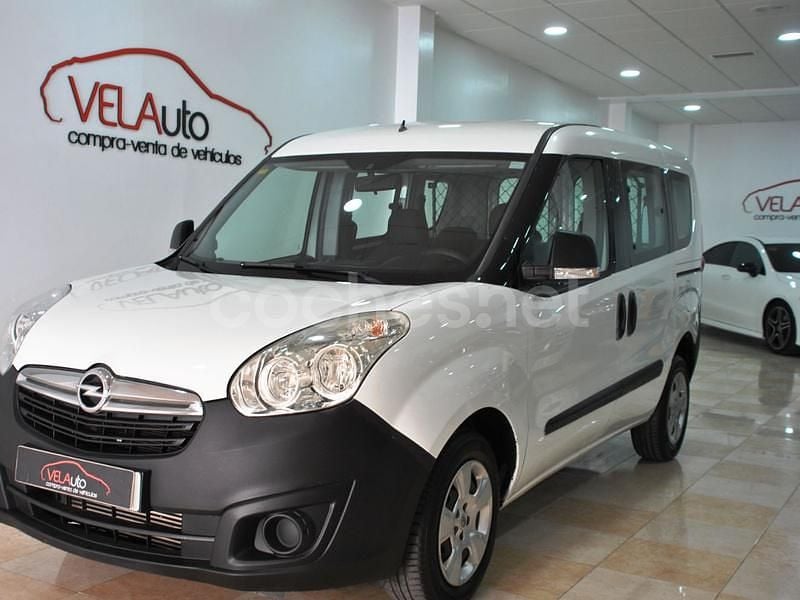 Blanco Usado 2015 Opel Combo Expression Monovolumen | 8999 € (Precio justo) - Imagen 1/4