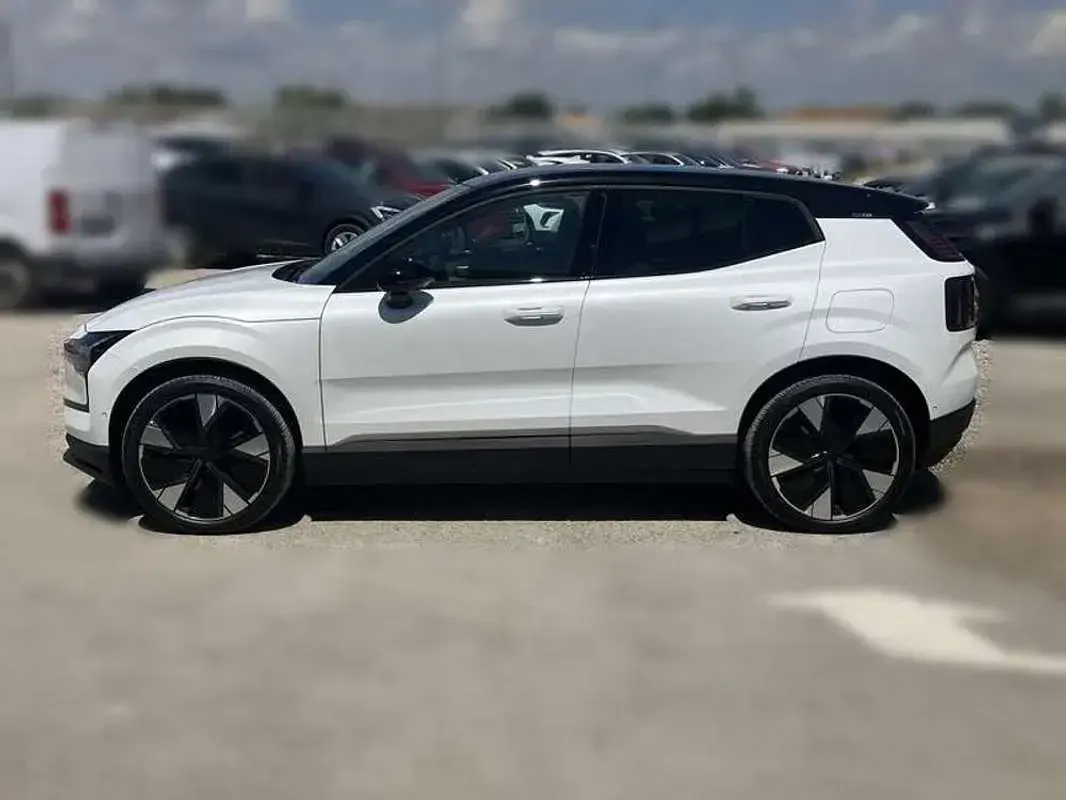 Usado Volvo EX30 Ultra 314 kW (428 CV) 2024 Blanco SUV