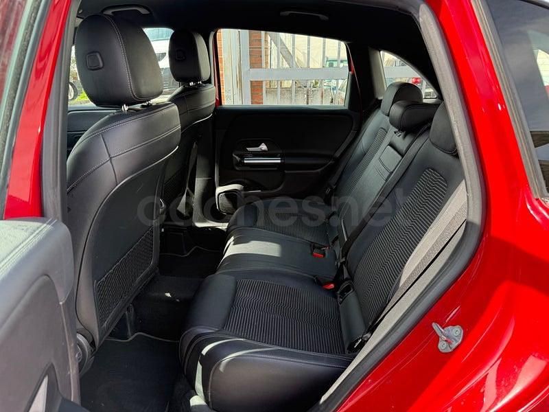 Usado Mercedes B180 116 CV (85 kW) 2020 Rojo Monovolumen