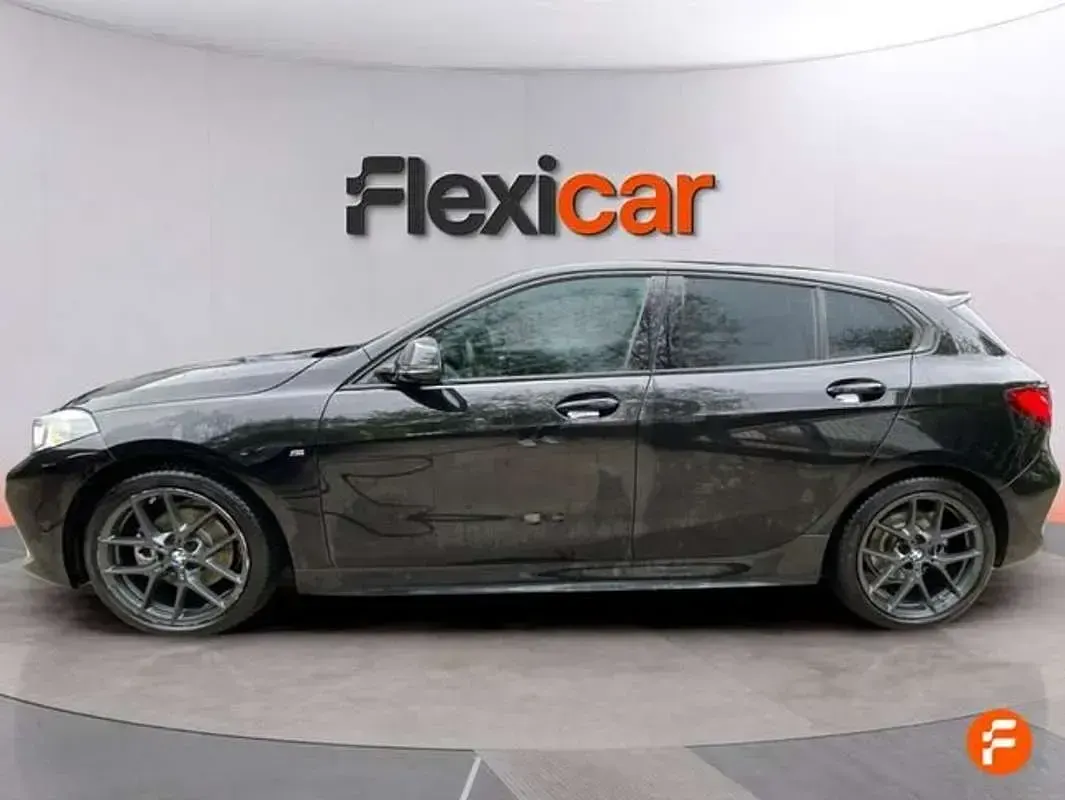 Usado BMW 118 150 CV (110 kW) 2022 Negro Utilitario
