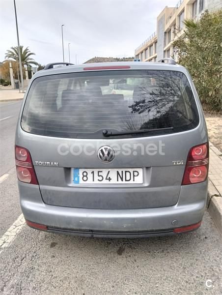 Usado VW Touran Edition 105 CV (77 kW) 2007 Gris / plata Monovolumen