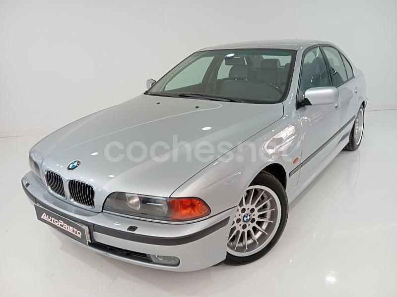 Gris Usado 1999 BMW 540 Familiar | 15.990 € - Imagen 1/4