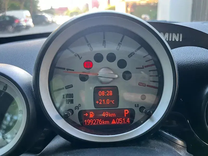 Usado Mini Cooper Cabriolet 120 CV (88 kW) 2009 Gris Descapotable
