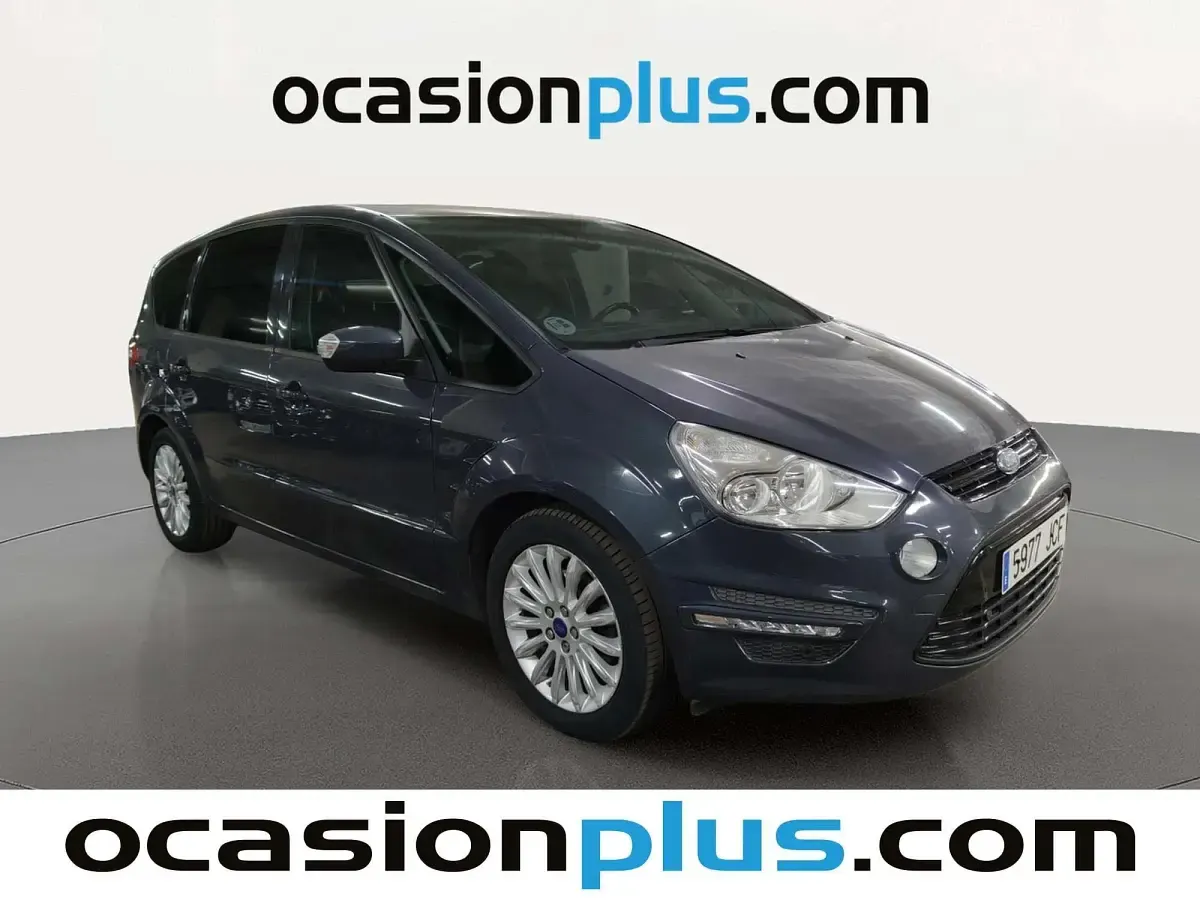 Begagnad Ford S-MAX Limited 140 HK (102 kW) 2015 Grå Minibuss