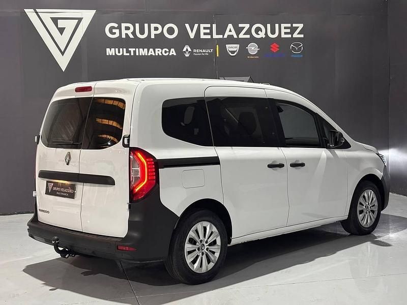 Usado Renault Kangoo 75 CV (55 kW) 2023 Blanco Monovolumen