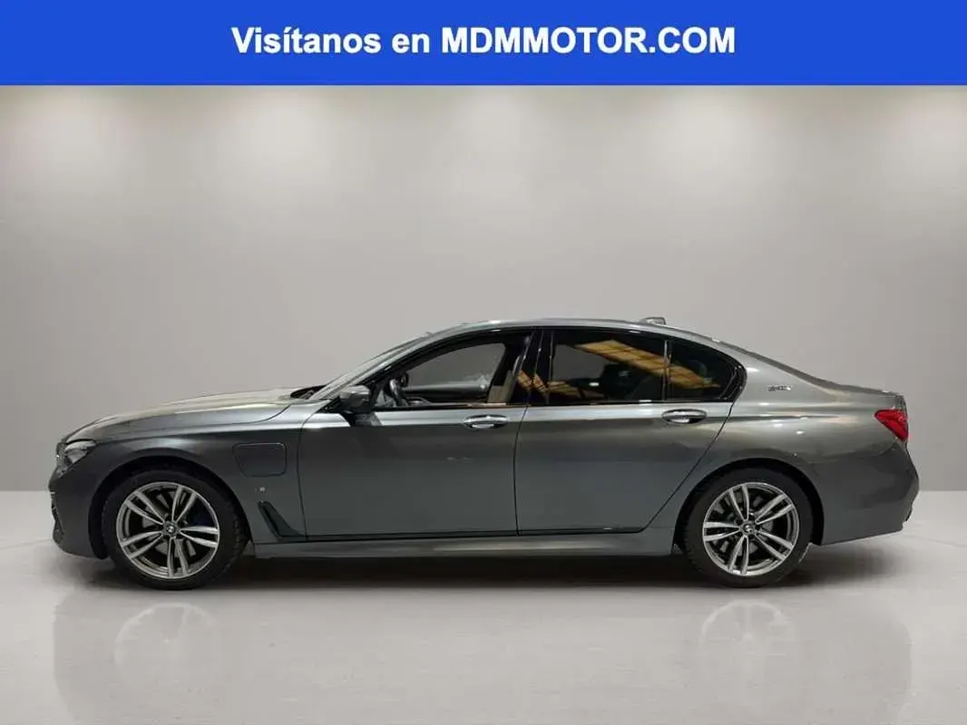 Usado BMW 740 iPerformance 326 CV (239 kW) 2017 Gris Berlina