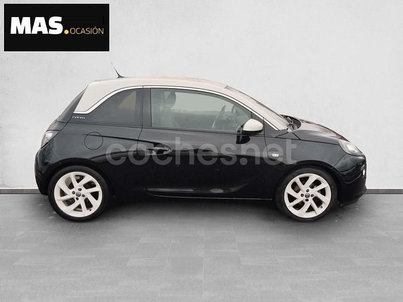 Usado Opel Adam Slam 100 CV (73 kW) 2017 Negro Utilitario