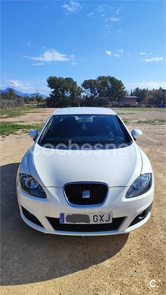 Blanco Usado 2010 Seat Leon Reference Berlina | 6700 € (Precio justo) - Imagen 1/4