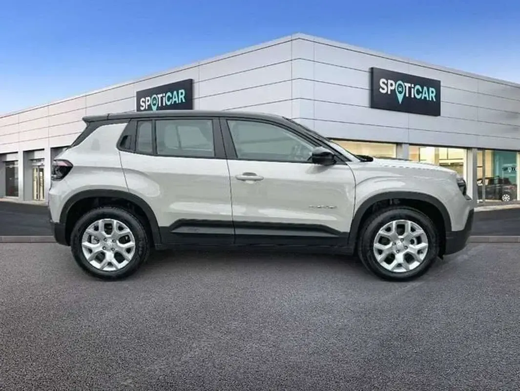 Ny Jeep Avenger Altitude 101 HK (74 kW) 2025 Brun SUV