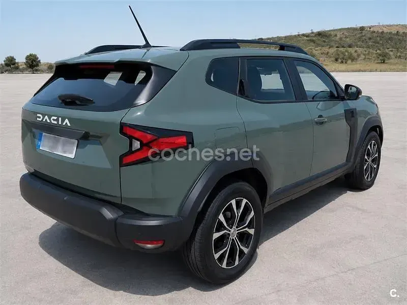 Käytetty Dacia Duster Essentiel 100 HP (73 kW) 2025 Vihreä Katumaasturi