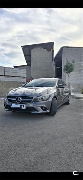 Usado Mercedes CLA200 136 CV (100 kW) 2014 Gris / plata Berlina