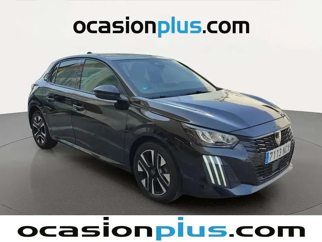 Usado Peugeot 208 Allure 102 CV (75 kW) 2025 Negro Utilitario