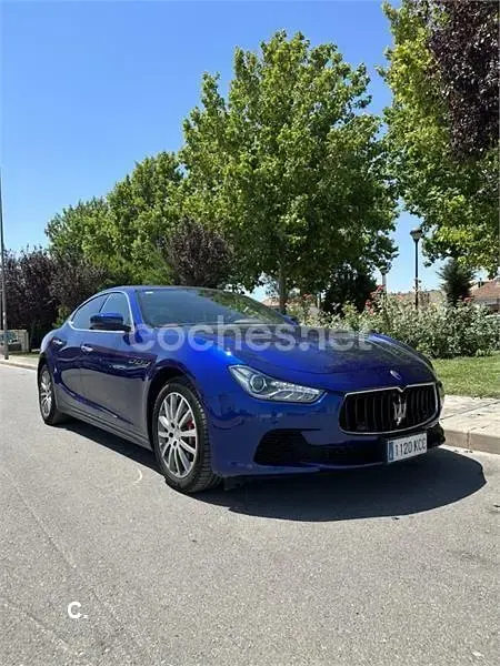 Usado Maserati Ghibli 350 CV (257 kW) 2017 Azul Berlina