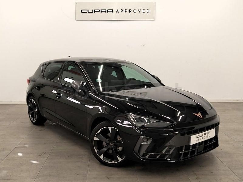 Usado Cupra Leon 150 CV (110 kW) 2025 Negro Berlina