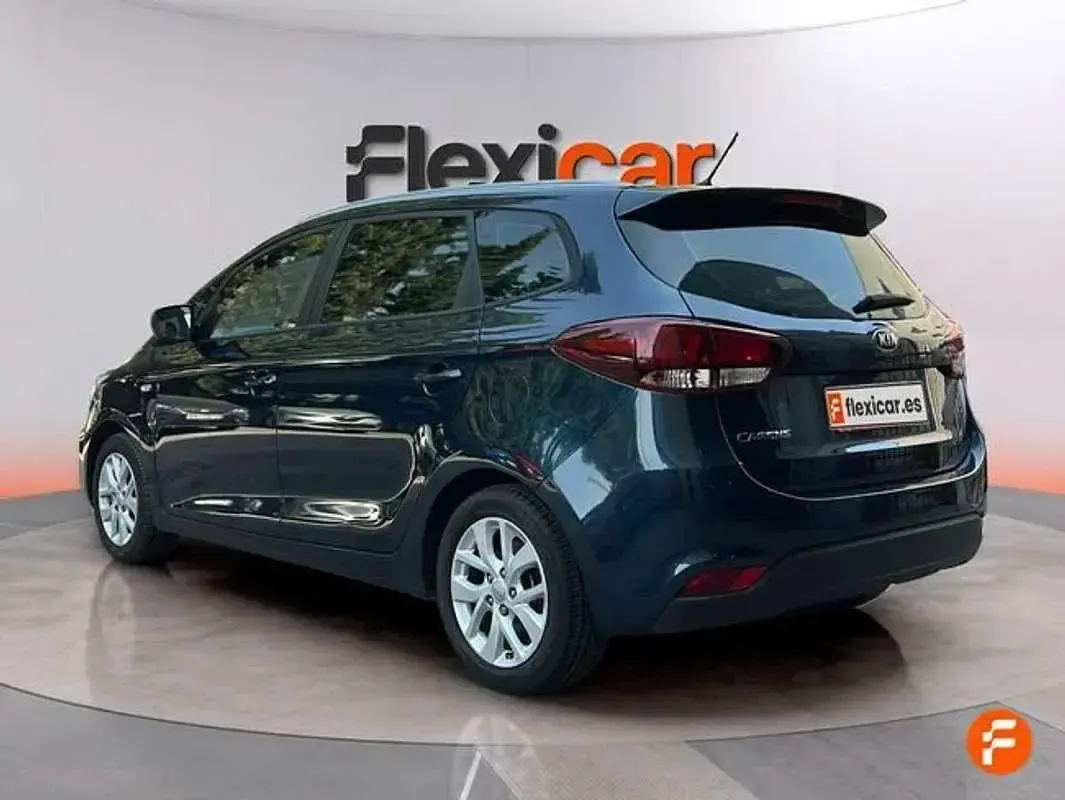 Usado Kia Carens 136 CV (100 kW) 2017 Azul Monovolumen