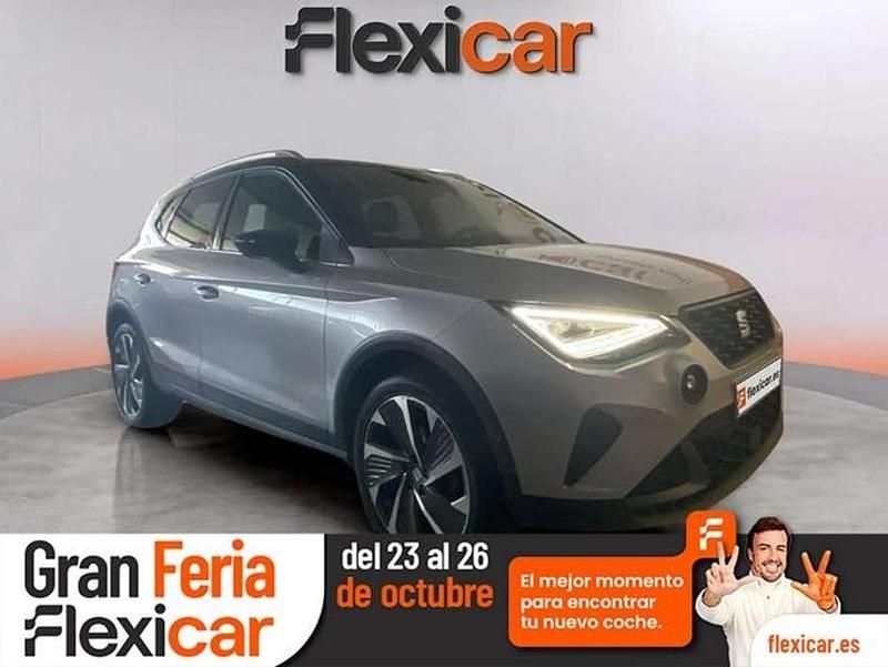 Gris Usado 2024 Seat Arona FR SUV | 18.990 € (Buen precio) - Imagen 1/4