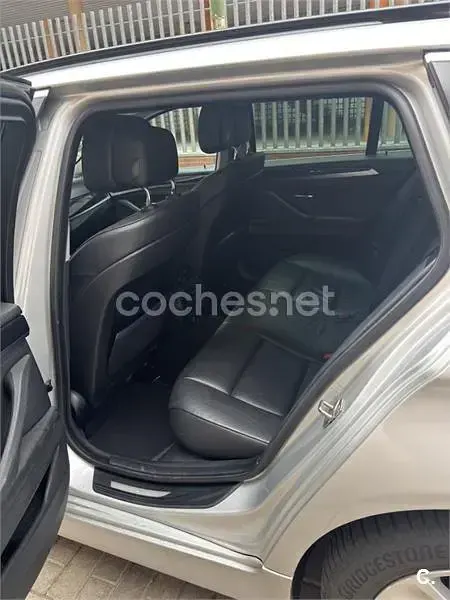 Usado BMW 530 235 CV (172 kW) 2011 Gris / plata Familiar
